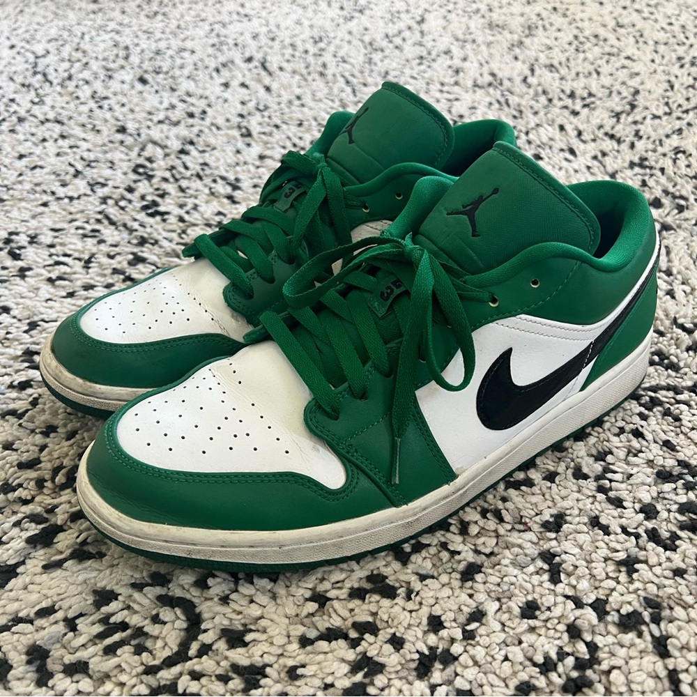 Jordan Green and White Men's Shoes
